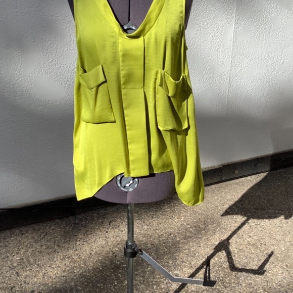 BCBG Maxazria Size medium , Chartreuse open back, loose fitting tank - Picture 4 of 5